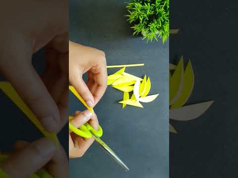 Beautiful and Easy Paper Flowers| #shorts #youtubeshorts #flowers #diy ||