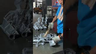 Aluminum alloy die casting trimming.⚒️ #sunrisemetal #trimmingmachine