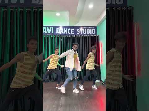 Chal chhaiya chhaiya 🔥 #shorts #youtubeshorts #viralvideo #rkravidancestudio #dance #bollywood