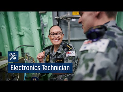 Navy Electronics Technician: Corrine