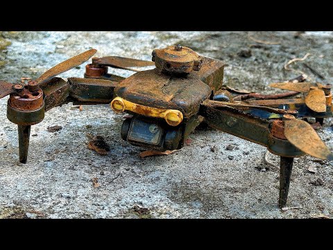 The genius boy restores and repairs the broken MAVIC drone