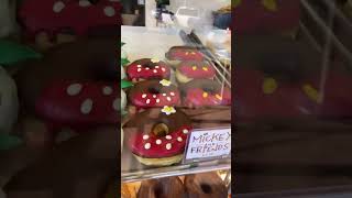 DISNEY DONUTS!! #shorts #disney #disneyfood #disneyfoodies #shortvideo #shortsfeed #foodie #donuts