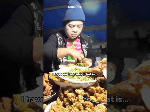 Foreigner tries Indonesian Street Food Pt.2 🇮🇩 #food #streetfood #asmr #indonesia