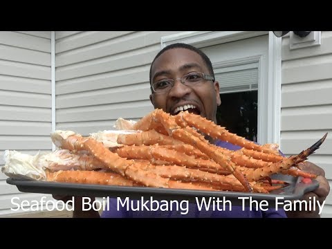 Seafood Boil Mukbang With My Family | Family Try Bloves Smackalicious Sauce | Southern Smoke Boss