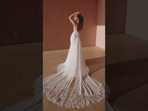 Pronovias Roman Wedding Dress #Pronovias #WeddingDress #Bridal