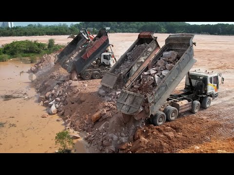 Wonderful Skill Bulldozer Pushing Rock Stone Mixing Soil, 24ton Dumper Unloading Rock