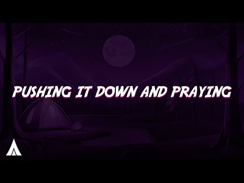 Lizzy McAlpine - Pushing It Down and Praying (Lyrics)