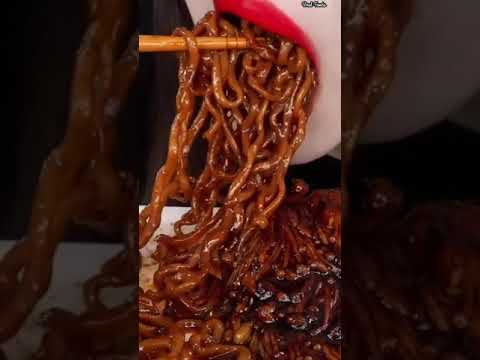 Asmr Eating Spicy Hot Noodles 🔥🤤#shorts