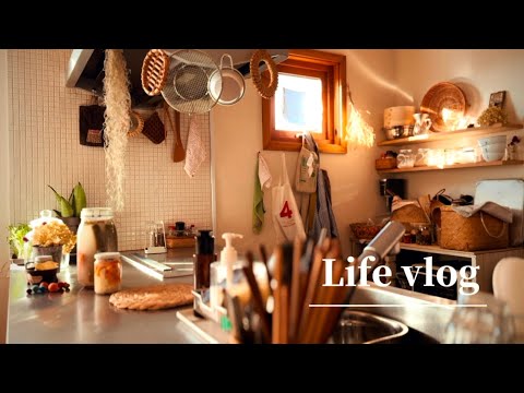 【life vlog 】The beginning of my husband's business trip  / Making banana cake for my eldest daughter