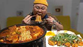 더고아재! 감기엔 통삼겹 김치찌개에 소주 한잔! 🇰🇷│Samgyeop Kimchi Jjigae, KaraageMukbang Eatingshow