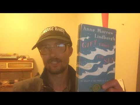 Gift From the Sea - An Answer } Conflicts in Our Lives (P's P.-Turnters #9) by Anne Morrow Lindbergh