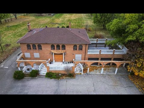 Italian Crime Boss’s ABANDONED Villa Style Mansion Frozen In Time | UNTOUCHED SINCE 1979